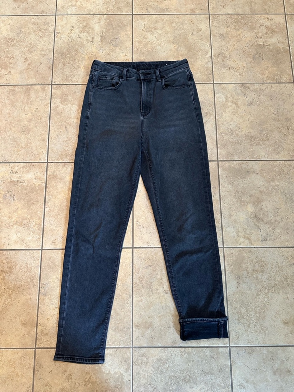 American Eagle Outfitters high rise mom jeans